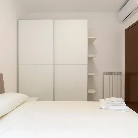 Borgo Castello B1 *